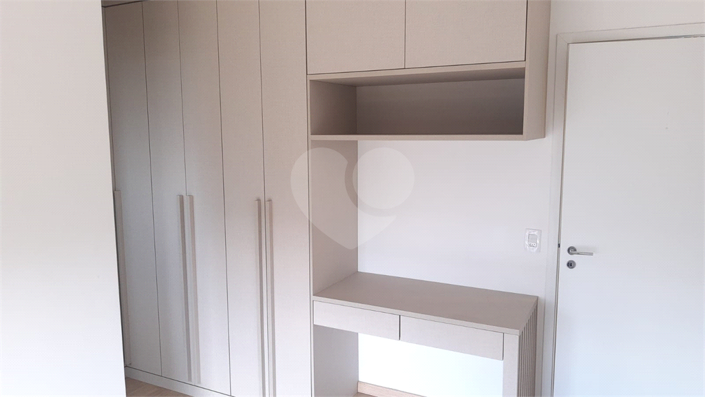 APARTAMENTO 3 Quartos (01 Suíte) 2 Vagas - Primeira Locação.