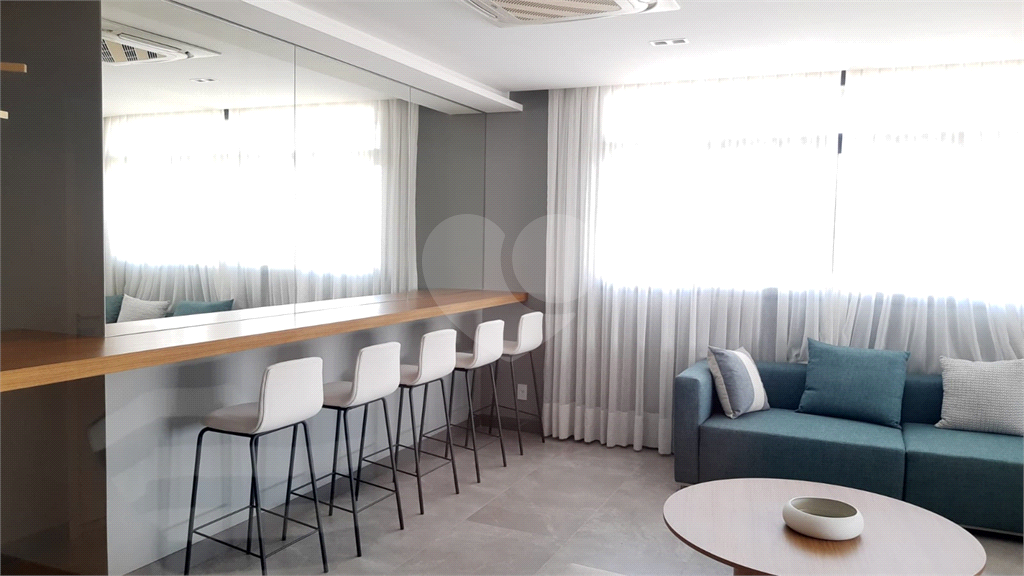 APARTAMENTO 3 Quartos (01 Suíte) 2 Vagas - Primeira Locação.