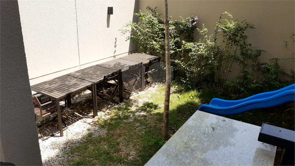 APARTAMENTO 3 Quartos (01 Suíte) 2 Vagas - Primeira Locação.