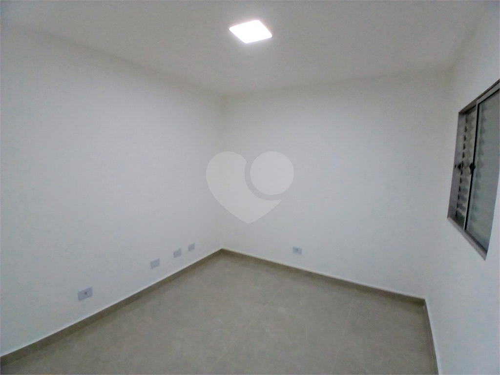 Casa em condomínio com 3 quartos e 3 vagas