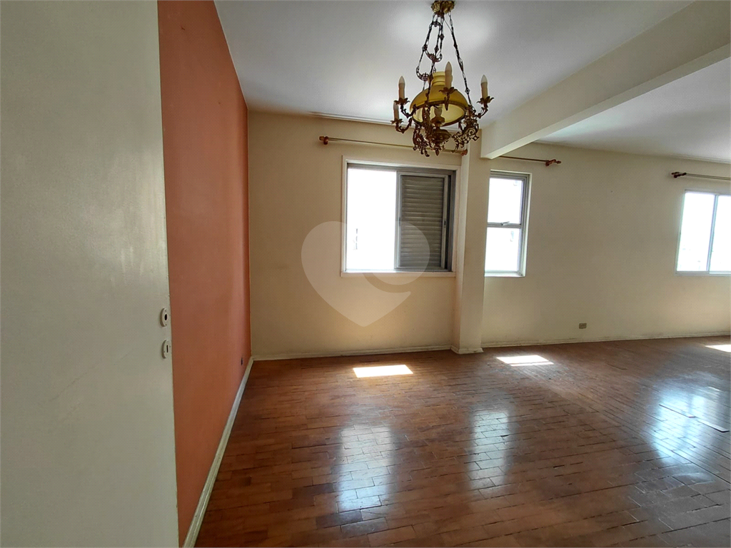 Imóvel 85m² com sala ampla, cozinha e lavanderia Vila Romana