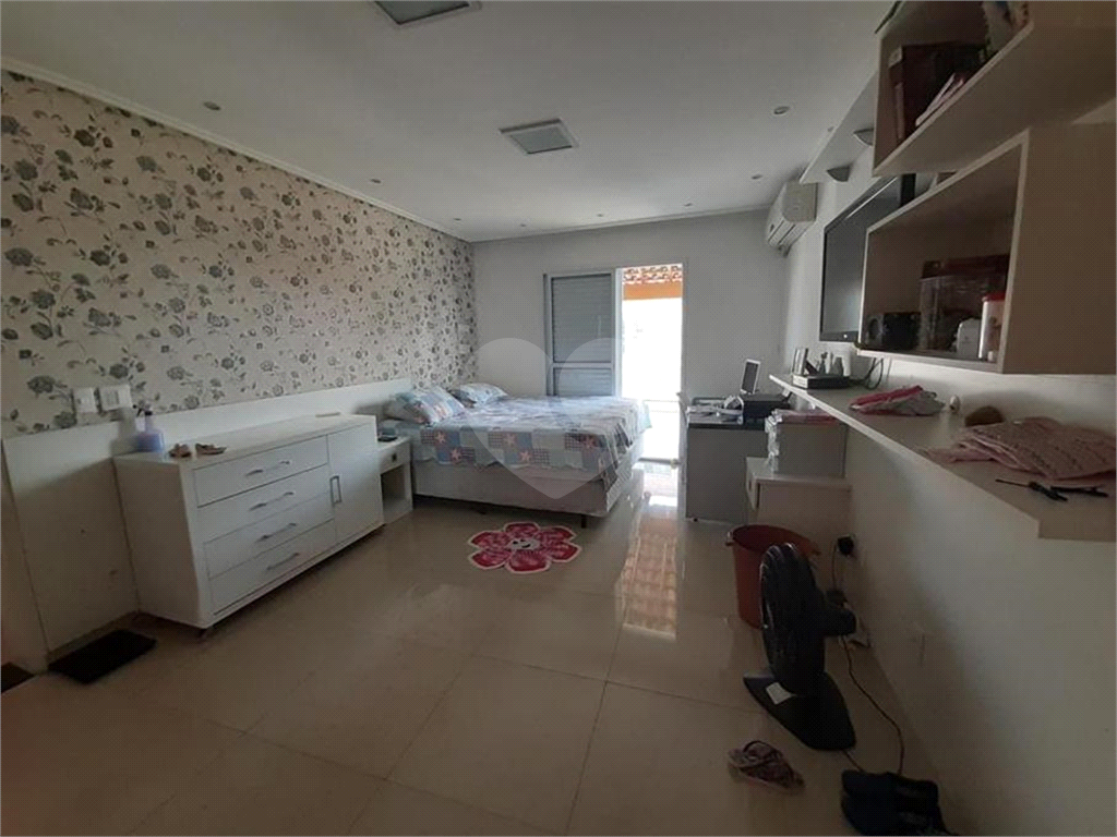 Lindo Sobrado 3 dormitórios