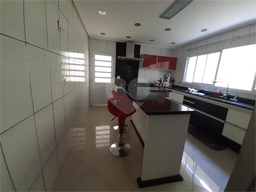 Lindo Sobrado 3 dormitórios