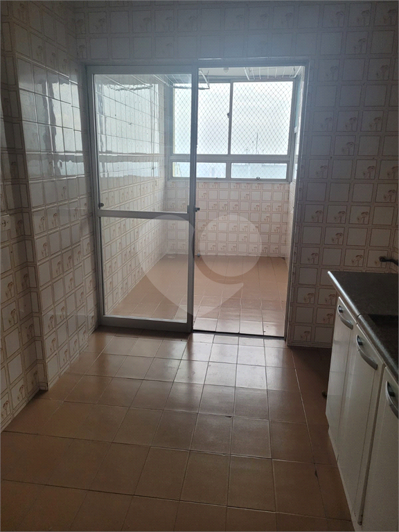 Ótimo apartamento de 90m² com 3 dormitórios 