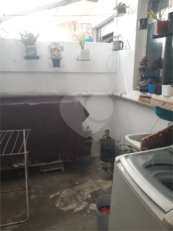 Apartamento - Bela Vista - 2 Quartos / Dormitórios - Venda / Compra