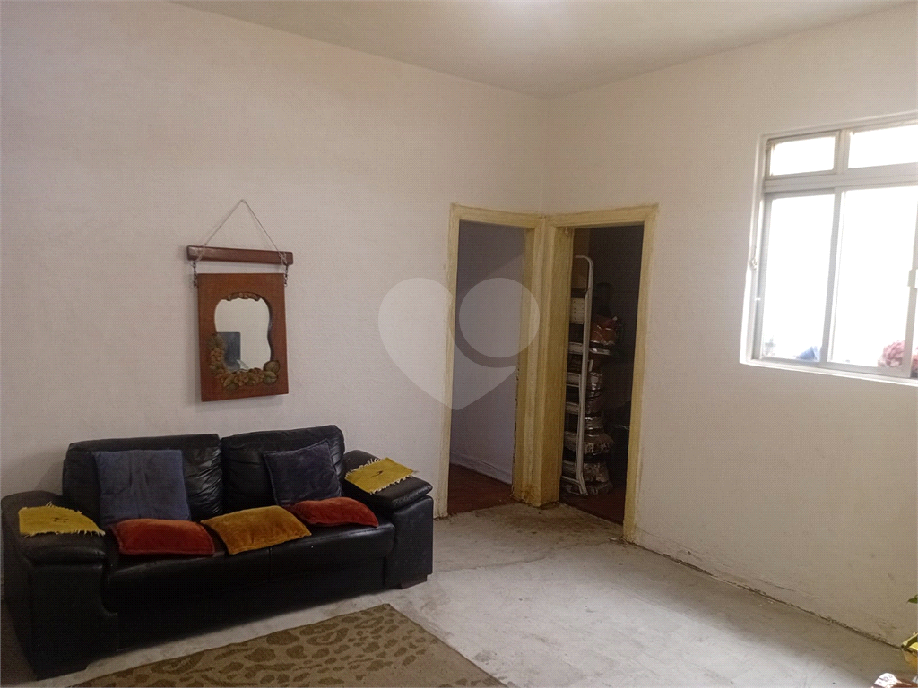 Apartamento - Bela Vista - 2 Quartos / Dormitórios - Venda / Compra