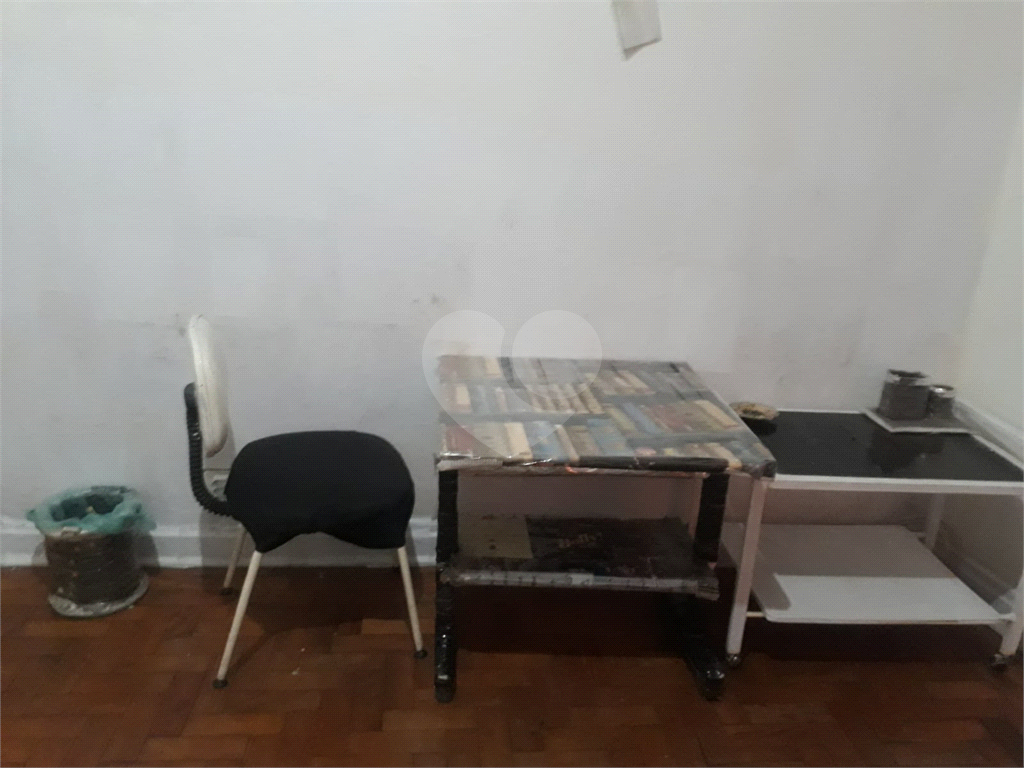 Apartamento - Bela Vista - 2 Quartos / Dormitórios - Venda / Compra