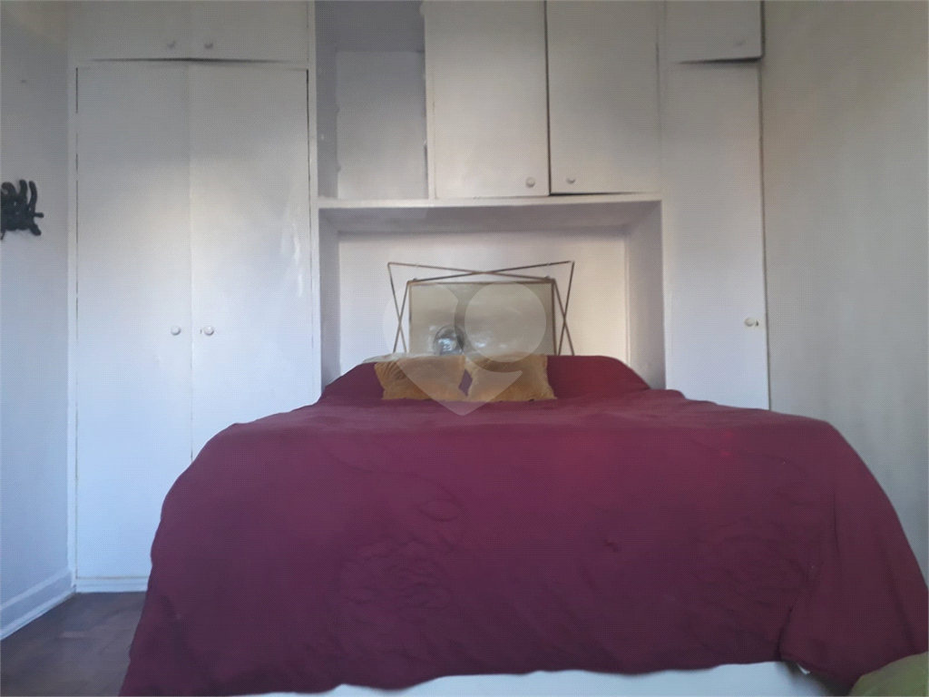 Apartamento - Bela Vista - 2 Quartos / Dormitórios - Venda / Compra