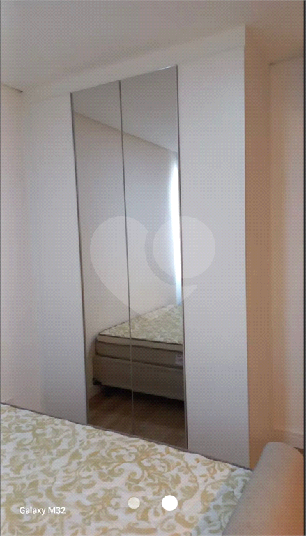 APARTAMENTO em CENTRO