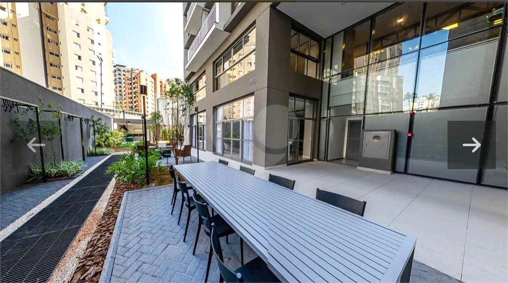 APARTAMENTO em CENTRO