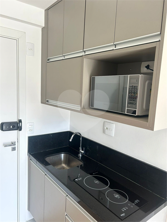 APARTAMENTO em CENTRO