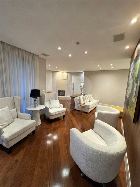 Apartamento, 3 quartos, 140 m² - Foto 4