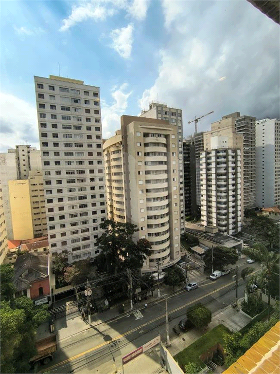 Apartamento para locação com 170 m² 3 dormitórios 1 suite 2 vagas fixas em Perdizes