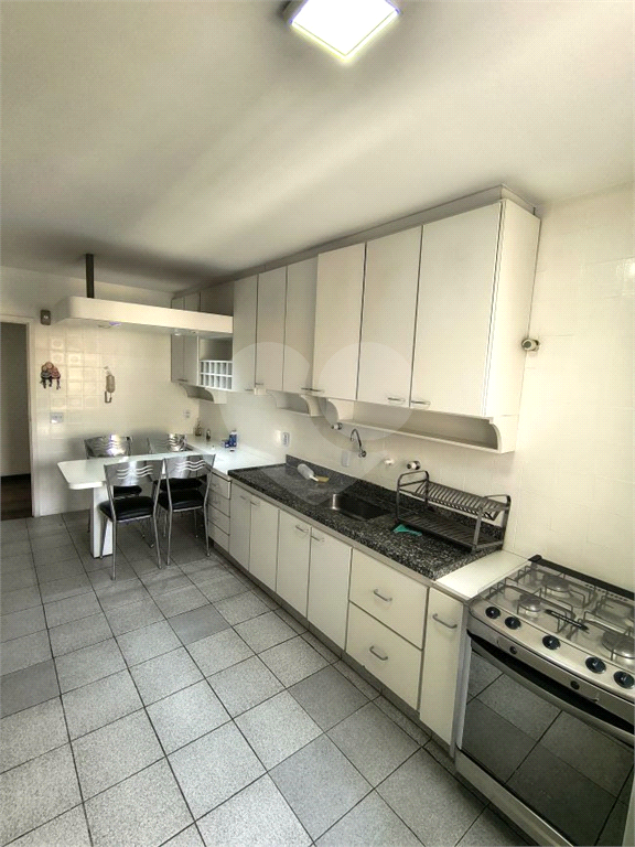 Apartamento para locação com 170 m² 3 dormitórios 1 suite 2 vagas fixas em Perdizes