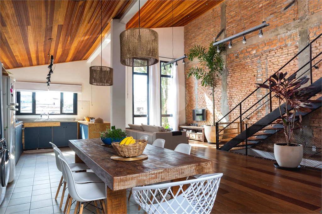 Casa, 3 quartos, 234 m² - Foto 2