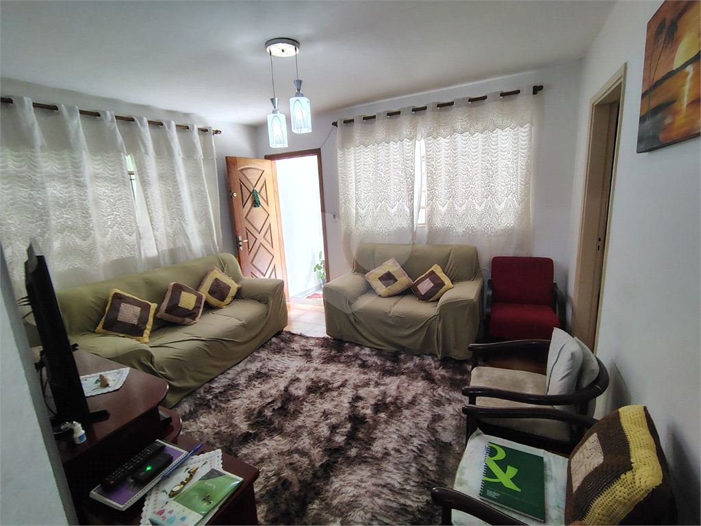 Imóvel com 2 Casas no Terreno | Ideal para Família ou Investimento