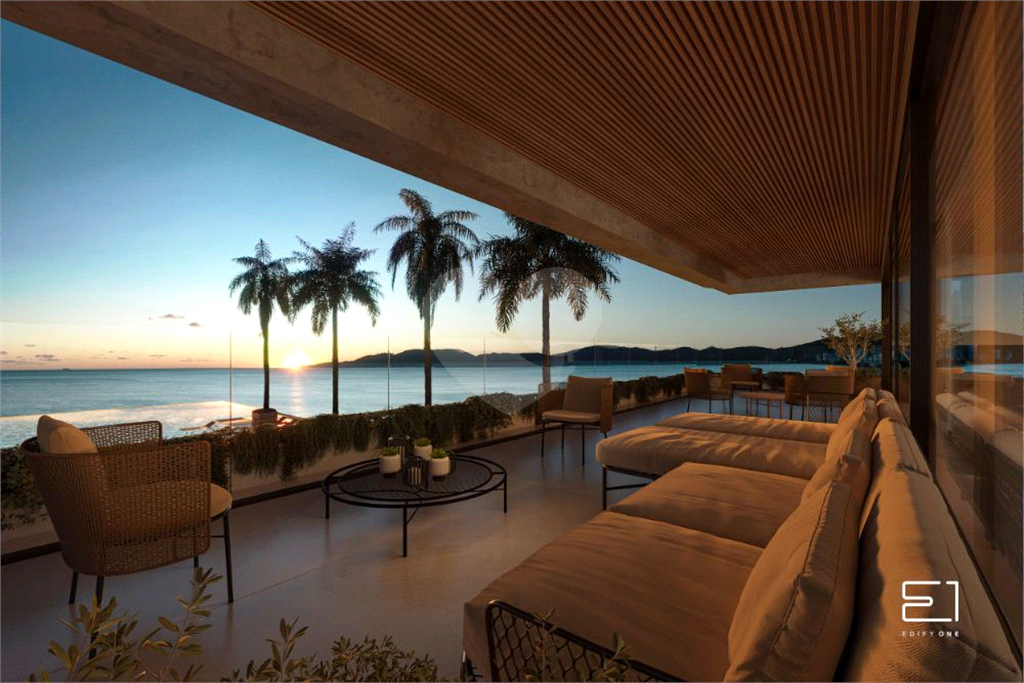 Apartamento Itapema de 246m² frente mar