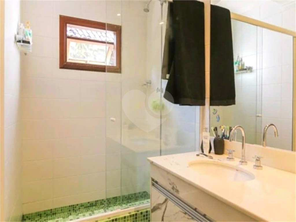 Casa de alto padrão no Morumbi – segurança, luz natural e elegância em um refúgio urbano exclusivo.