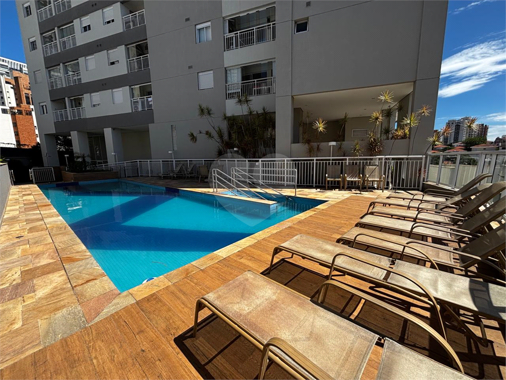 Apartamento ensolarado com 2 dormitórios, suíte e vaga fixa na Vila Madalena