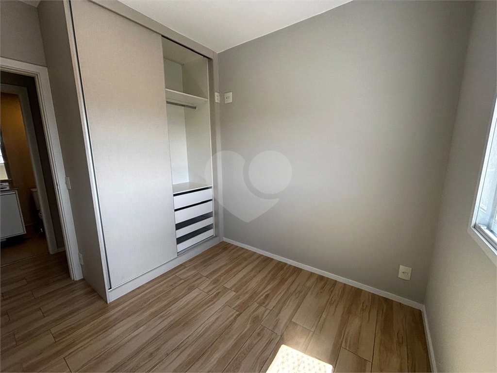 Apartamento ensolarado com 2 dormitórios, suíte e vaga fixa na Vila Madalena