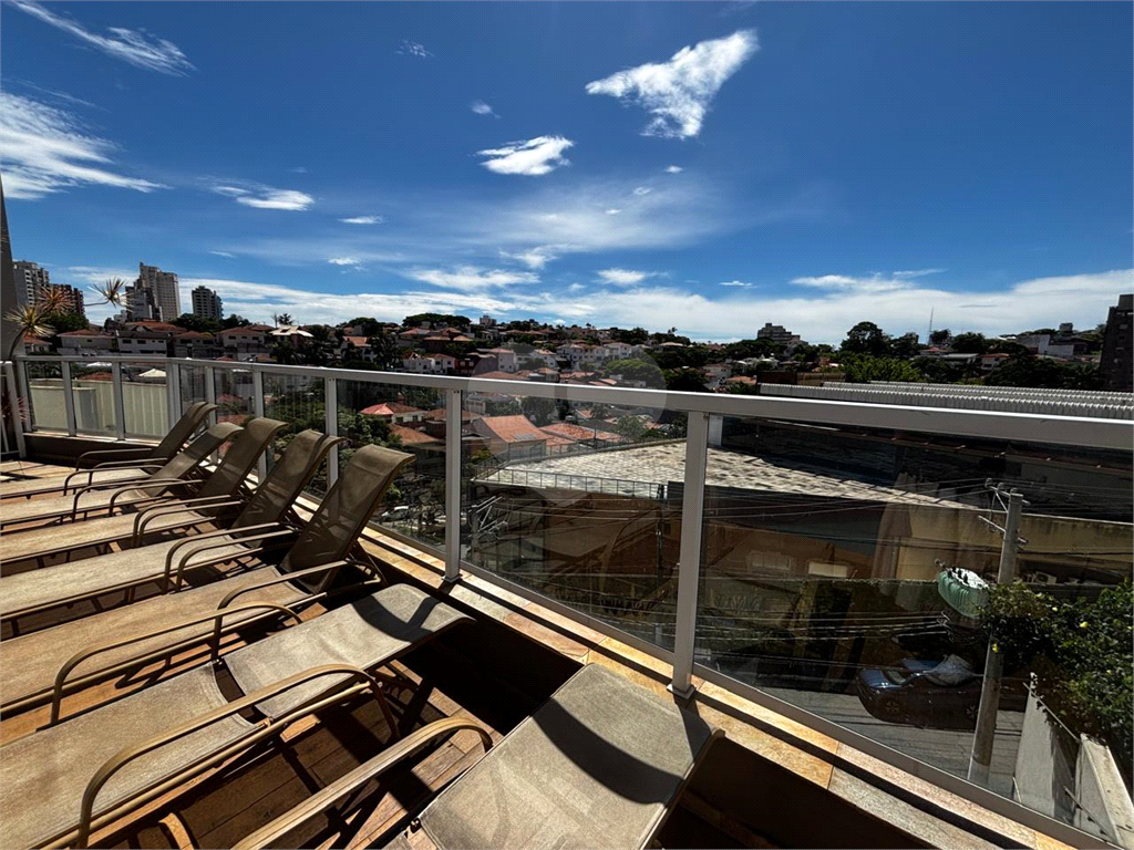 Apartamento ensolarado com 2 dormitórios, suíte e vaga fixa na Vila Madalena