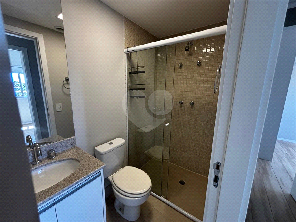 Apartamento ensolarado com 2 dormitórios, suíte e vaga fixa na Vila Madalena