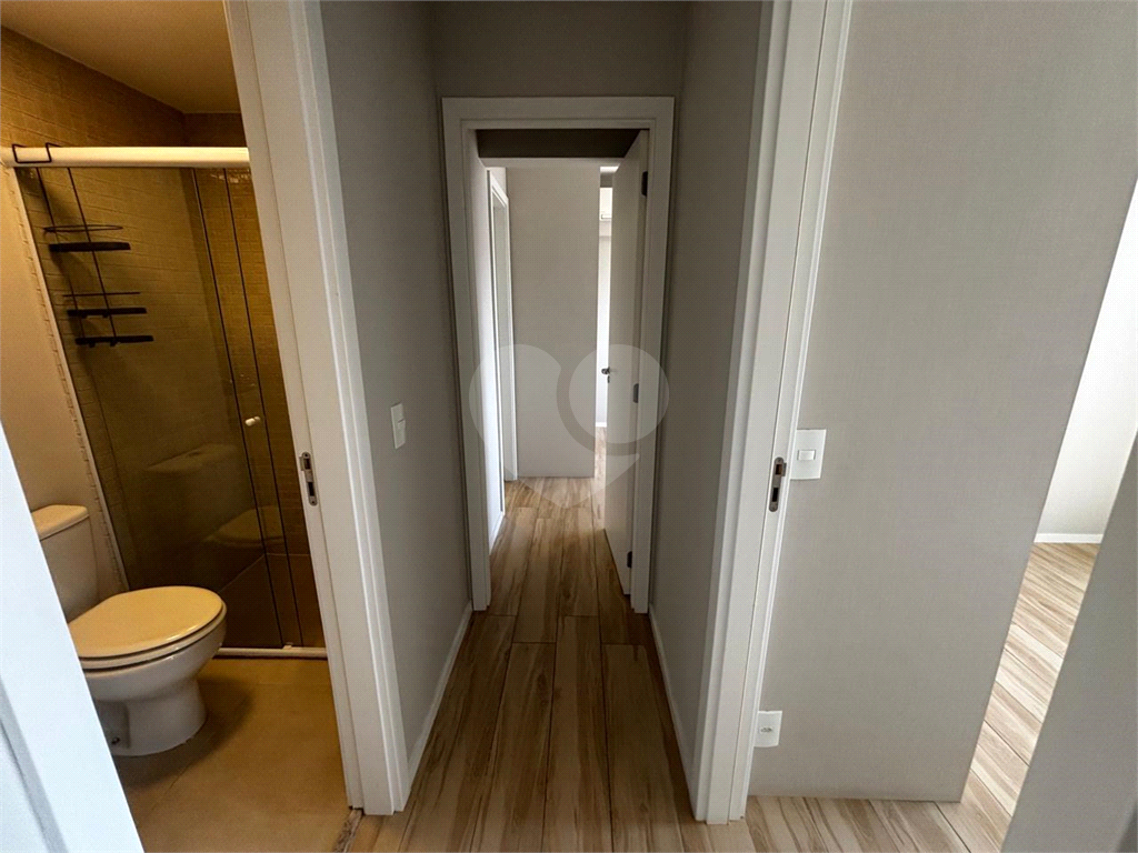 Apartamento ensolarado com 2 dormitórios, suíte e vaga fixa na Vila Madalena