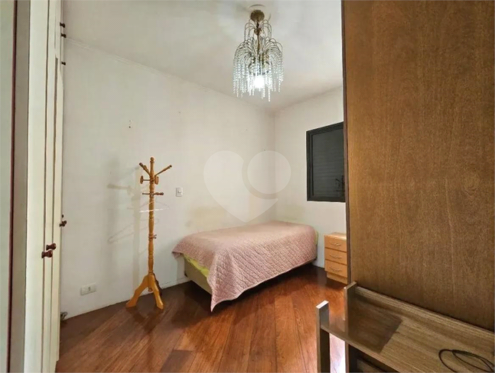 Apartamento á venda na Santa Teresinha