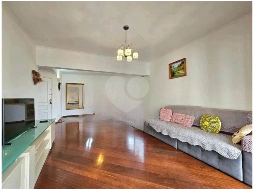 Apartamento á venda na Santa Teresinha