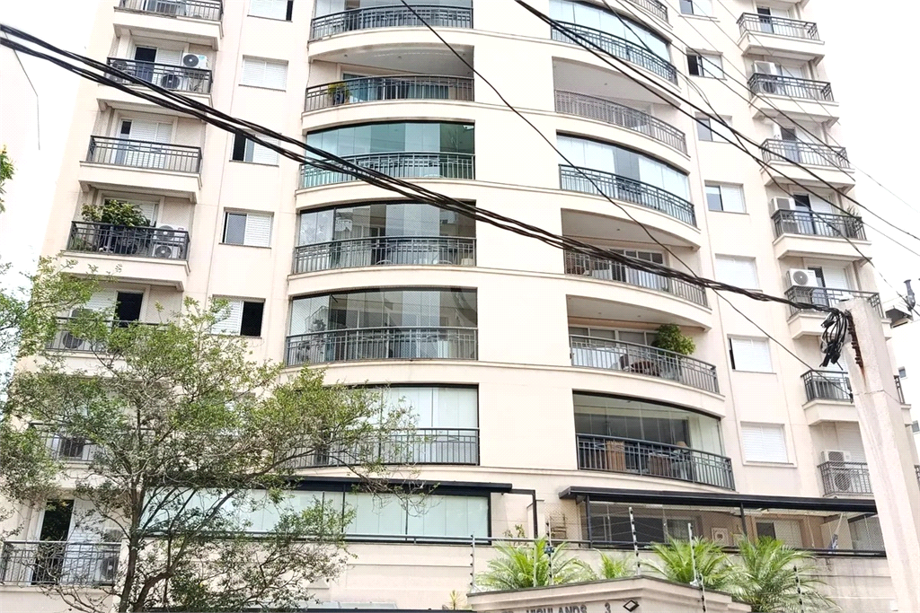 Apartamento para alugar com 130m², 3 quartos e 3 vagas