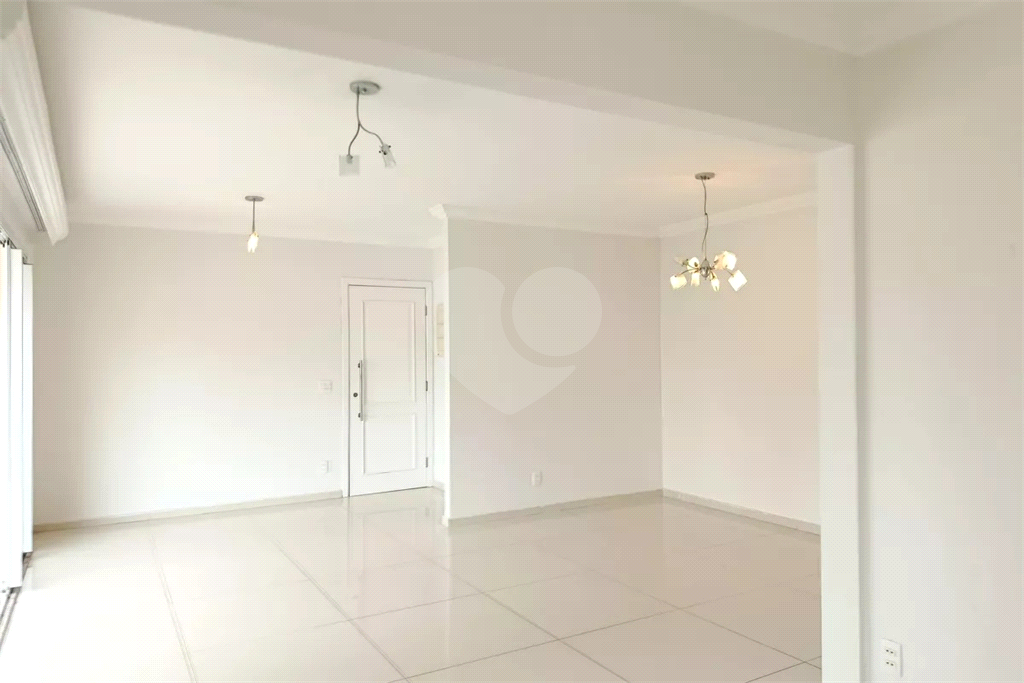 Apartamento para alugar com 130m², 3 quartos e 3 vagas