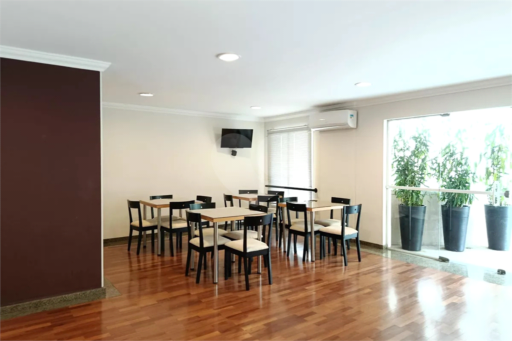 Apartamento para alugar com 130m², 3 quartos e 3 vagas