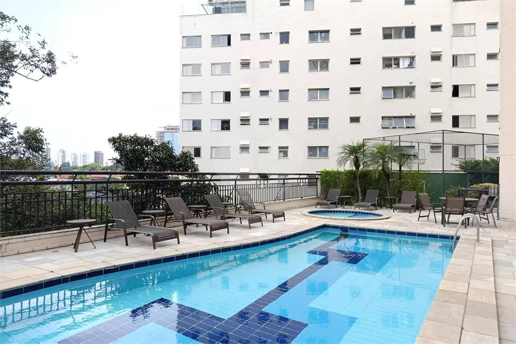 Apartamento para alugar com 130m², 3 quartos e 3 vagas