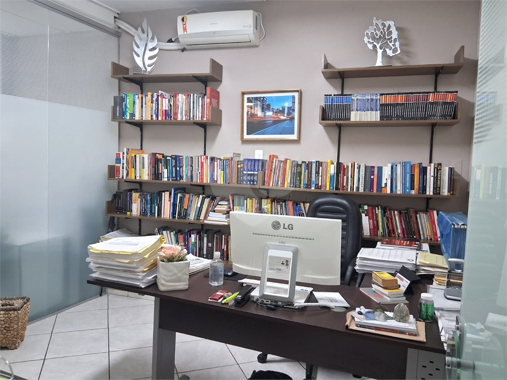 OPORTUNIDADE!!!Conjunto Comercial com 160 m² no Centro de SP