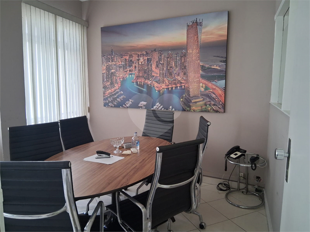 OPORTUNIDADE!!!Conjunto Comercial com 100 m² reformado no Centro SP