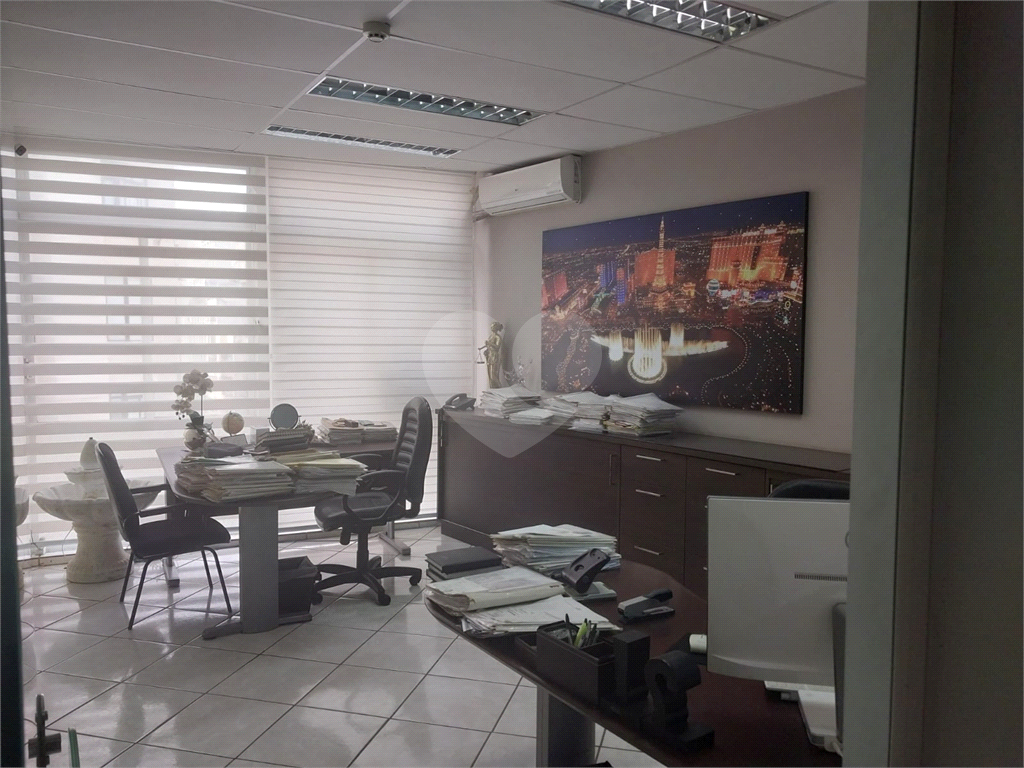 OPORTUNIDADE!!!Conjunto Comercial com 100 m² reformado no Centro SP