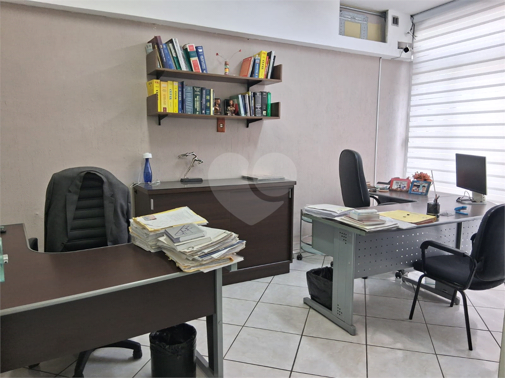 OPORTUNIDADE!!!Conjunto Comercial com 100 m² reformado no Centro SP