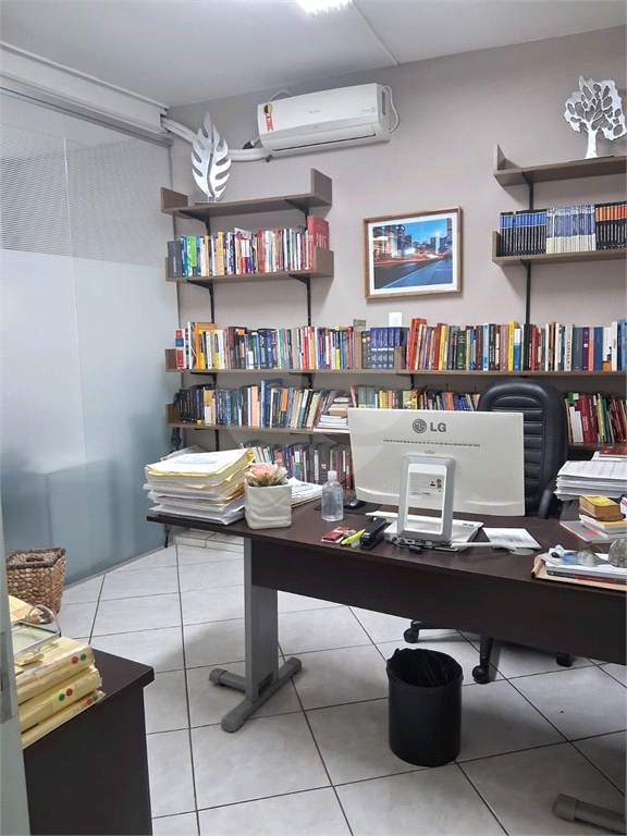 OPORTUNIDADE!!!Conjunto Comercial com 100 m² reformado no Centro SP