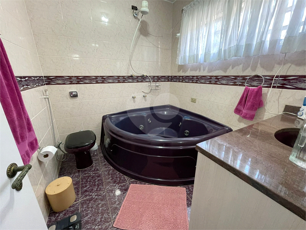 Sobrado a venda na Freguesia do Ó, 379m2, 3 dormitórios, 2 suites e 5 vagas de garagem!