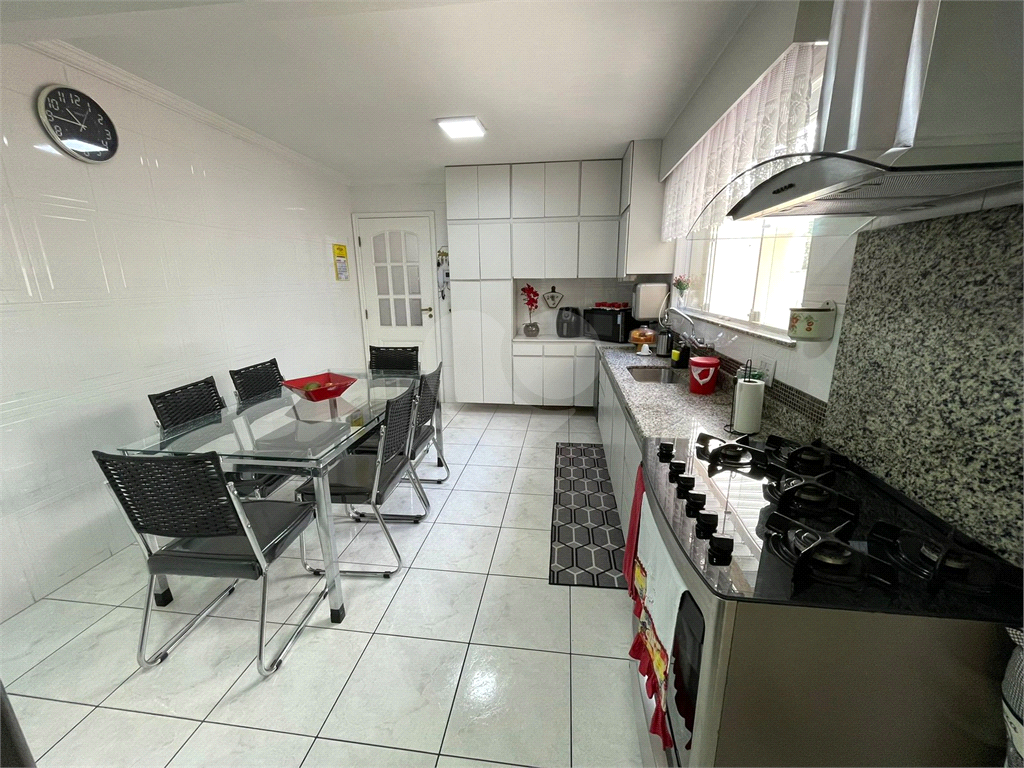 Sobrado a venda na Freguesia do Ó, 379m2, 3 dormitórios, 2 suites e 5 vagas de garagem!