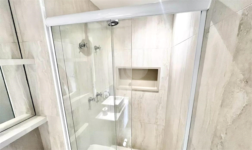 APARTAMENTO em CASA VERDE