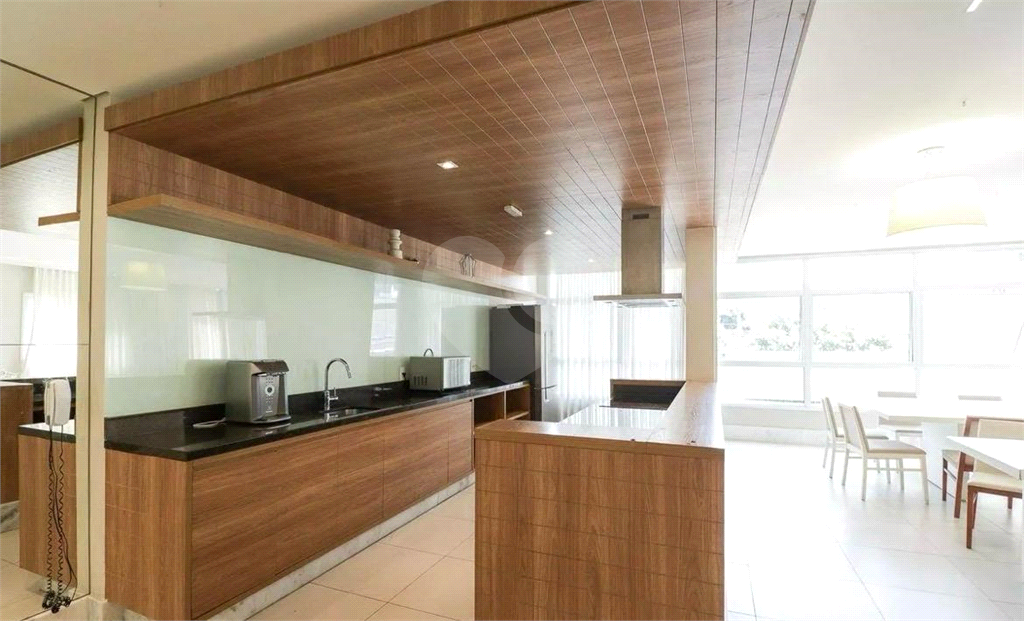 APARTAMENTO em CASA VERDE