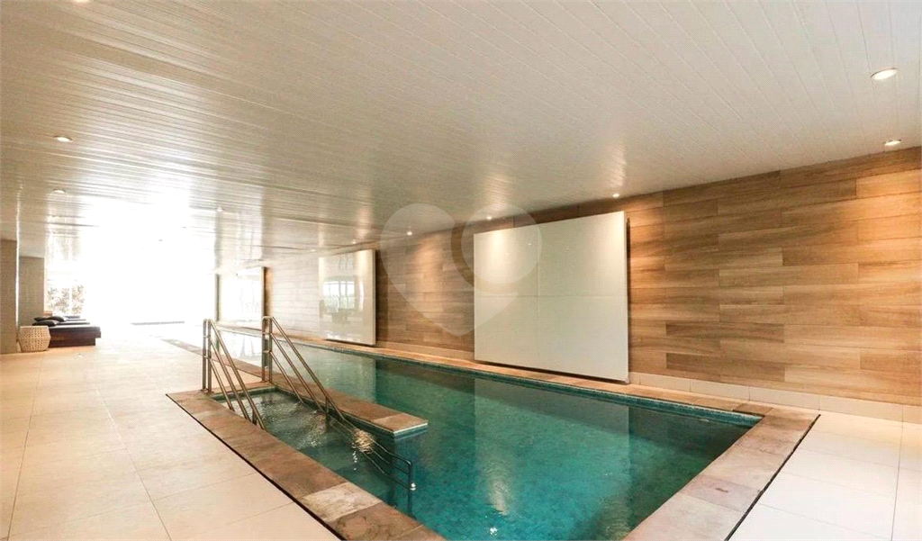 APARTAMENTO em CASA VERDE