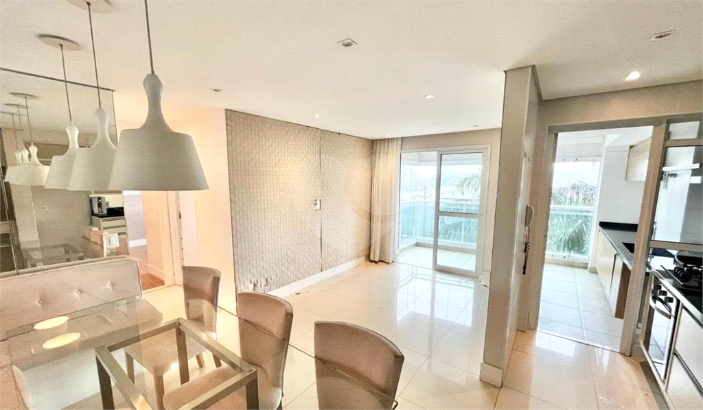 APARTAMENTO em CASA VERDE