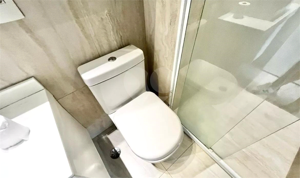 APARTAMENTO em CASA VERDE