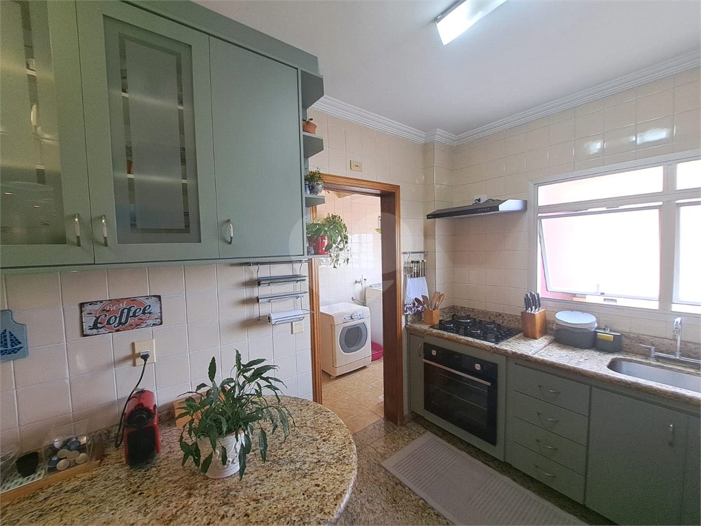 Apartamento à Venda | 95 m² | 3 dormitórios | 1 suíte | 2 vagas na Brás Leme | Santana