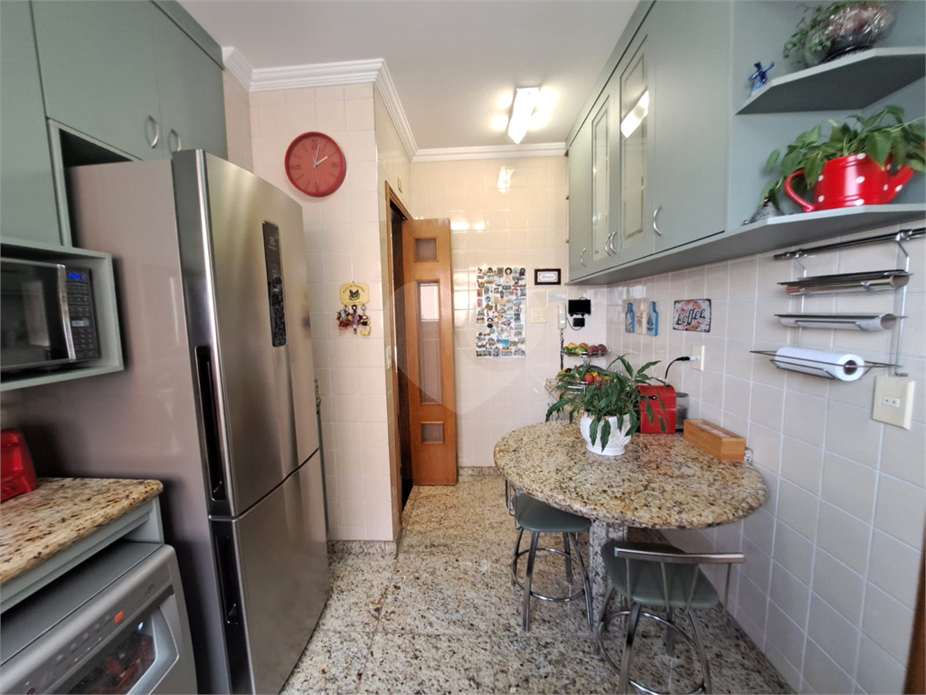 Apartamento à Venda | 95 m² | 3 dormitórios | 1 suíte | 2 vagas na Brás Leme | Santana