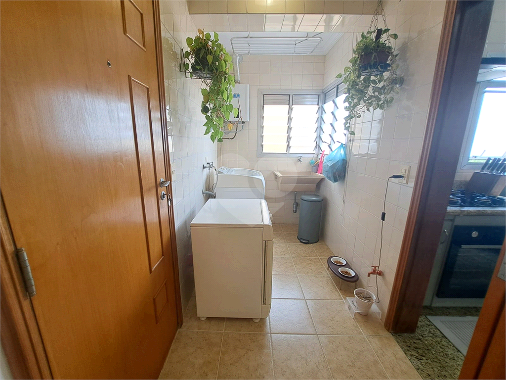 Apartamento à Venda | 95 m² | 3 dormitórios | 1 suíte | 2 vagas na Brás Leme | Santana