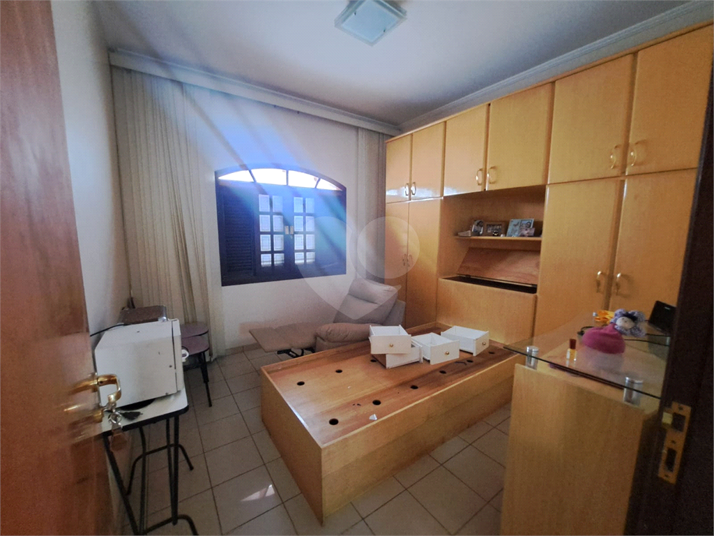 Sobrado à Venda | 400 m² | 6 Dorms | 2 Suítes | 7 Vagas | Vila Sabrina