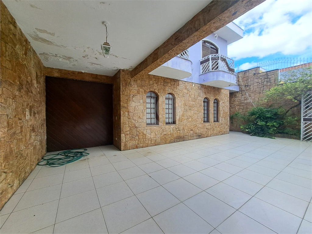 Sobrado à Venda | 400 m² | 6 Dorms | 2 Suítes | 7 Vagas | Vila Sabrina